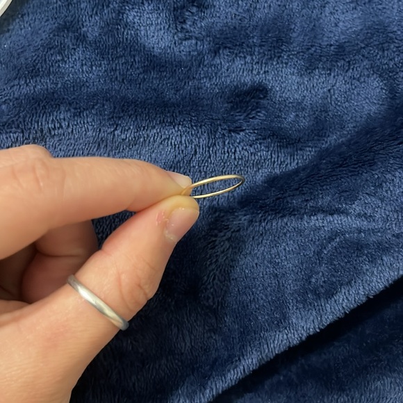 Mejuri 14k 1mm Solid Yellow Gold Stacker Ring Size 5.25 - Picture 7 of 7